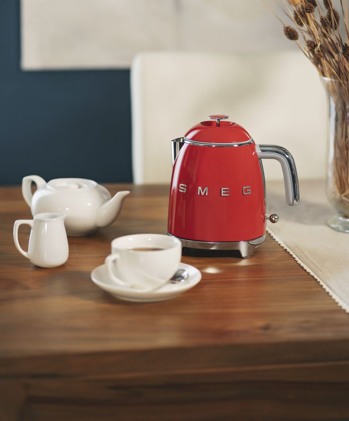 SMEG KLF05WHEU Mini Kettle White 