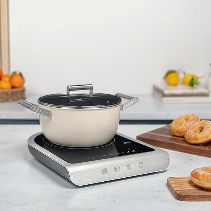 SMEG PIC01BLMEU Portable Induction Cooker (Black)