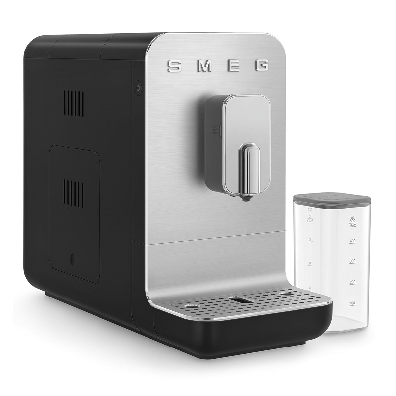 SMEG BCC13BLMEU Automatic Coffee Machine With a Milk System (Black Matte)