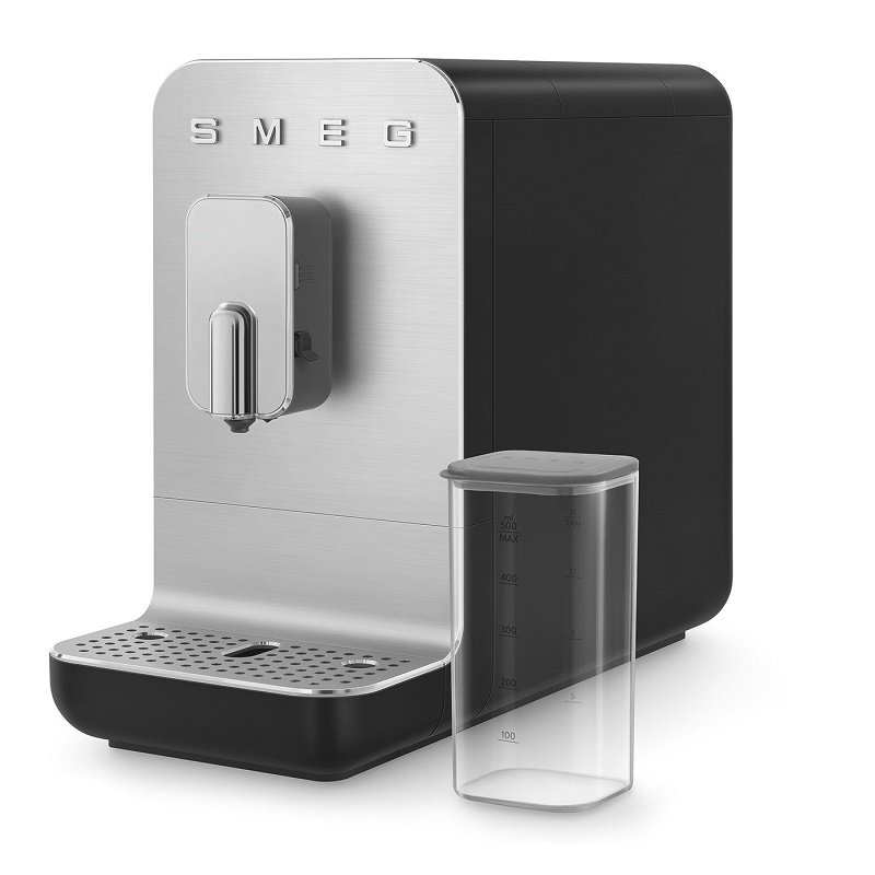 SMEG BCC13BLMEU Automatic Coffee Machine With a Milk System (Black Matte)