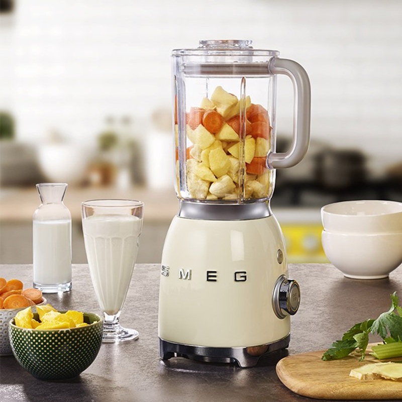 SMEG BLF03CREU Blender (Cream)