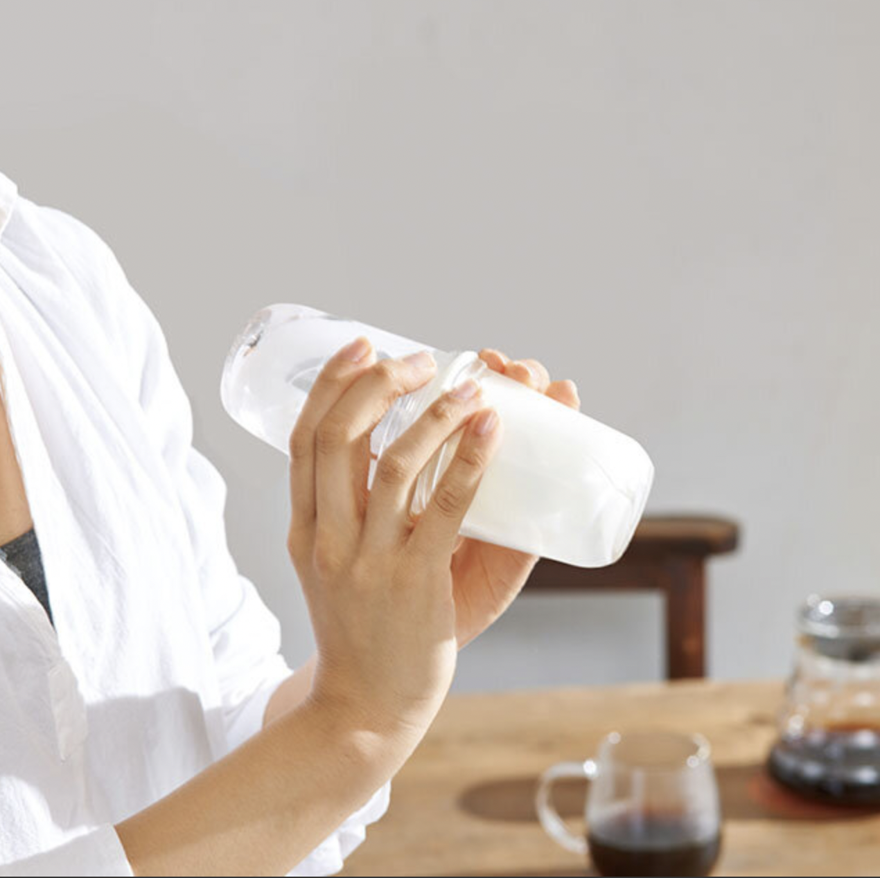 Hario LS-70-OW Latte Shaker (Off White)